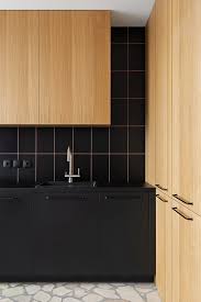 Rödinghausen häcker neue küchen planen, einrichten, erleben tipps und ideen vor einer woche. Ater Architects Uses Blue Curtains As Walls In Kyiv Apartment In 2020 Kitchen Interior Apartment Interior Design Kitchen Design