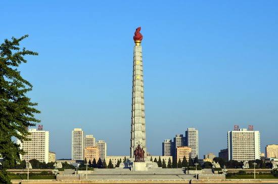 Resultado de imagen para Monumento a la idea de Juche, Pyongyang"