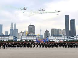 Sang saka biru's lyrics and translations. Sang Saka Biru Berkumandang Seluruh Negara