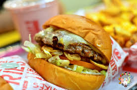 Mooyah افتتاح مطعم موويا للبرغر الامريكي في المهبولة Kaifii