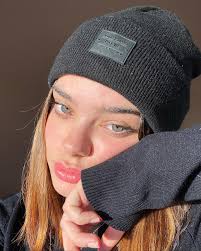 Charo Sanchez 🖤 (@charosanchez_) • Instagram photos and videos