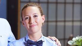 Hookfang shanker item level 54 binds when picked up unique. First Dates Hotel Barkeeper Nic Shanker Im Interview