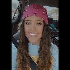 Amanda Threet's Instagram, Twitter & Facebook