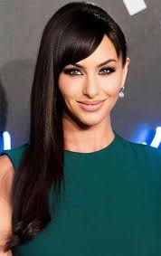 A grande jogada: A história real da mulher que comandou a mesa de pôquer  mais exclusiva do mundo eBook : Bloom, Molly, Marques, Renato:  Amazon.com.br: Livros