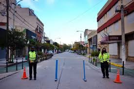 En la guía de güemes encontrará fotos, info y ubicación de los locales de este importante centro comercial de mar del plata. Guemes Y San Juan Se Transforman En Peatonal Durante El Fin De Semana Diario La Capital De Mar Del Plata