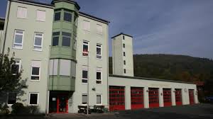 Beim immobilienverkauf gibt es das bestellerprinzip nach aktuellem stand noch nicht. Ebermannstadt Feuer Fur Die Feuerwehr Und Baume Fur Die Promenade Ebermannstadt Nordbayern