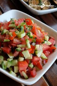 Chlada Salade De Tomates Et Concombre A La Marocaine Cuisinons En Couleurs Recette Salade Tomate Salade Salade Marocaine