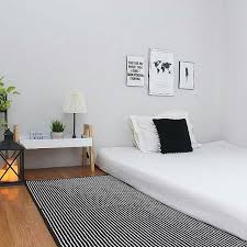 Set ini terdiri dari tempat tidur, 2 nakas kecil dan juga meja rias. 100 Gambar Desain Kamar Tidur Minimalis Ukuran 3x4 Sederhana Desainer Interior Indonesia