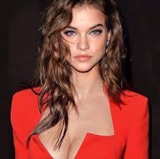 Daisy Gabor's Instagram, Twitter & Facebook