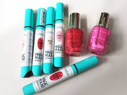 Nagellackstift Mit Diesem Stift Ist Nagel Lackieren So Einfach Wie Noch Nie Wunderweib Nagel Lackieren Nagellack Stift Chanel Nagellack
