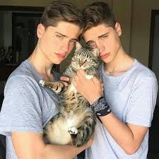 0111roco 0111roco Twitter Martenez Twins Martinez Twins Martinez Twins Emilio
