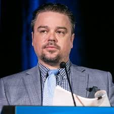 Andrew Denney's Instagram, Twitter & Facebook