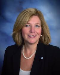 Ellen Reynolds's Instagram, Twitter & Facebook