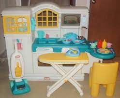 Little tikes victorian country kitchen & child play food toy tykes $70 (cnj > warren (somerset county)) pic hide this posting restore restore this posting. Little Tikes Vintage Country Kitchen Vacuum Food Dishes Ships 4 Childhood Toys Nostalgic Toys Little Tikes
