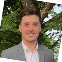 90+ "Comer" profiles