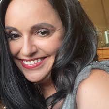 E hoje completa 1 ano e 4 meses que vc virou estrelinha, a mais sapeca de  todas. Como sinto falta da tua alegria, da tua energia, dos latidos, de  jogar bolinha por