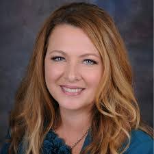 Kelly Brazelton's Instagram, Twitter & Facebook