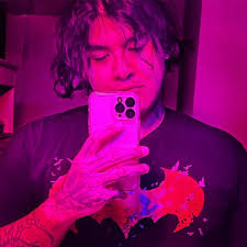 Messy hair don't care💕