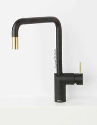 Crafted in brass, is delicately carved pattern boasts a rich gold finish for instant drama. Alveus Monarch Quadrix 50 Gold Flush Slim Undermount Sink Schwarze Kuchenarmaturen Kuche Schwarz Gold Kuche