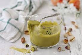 Crema al mascarpone e pistacchio | 5 minuti per una farcitura. Crema Al Pistacchio Ricetta Crema Spalmabile Al Pistacchio Fatta In Casa