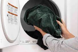In a machine, wash them on the delicate cycle and set the water temperature to cold. Top Tips To Prevent Colors From Fading