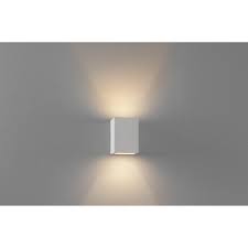 Uses a 40w g9 lamp. Astro Mosto Modern White Plaster Wall Light