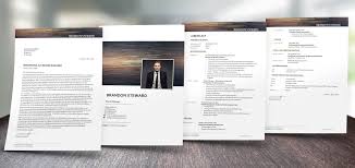 Ich habe an zwei farbige balken (dunkelrot vielleicht) der länge des blattes entlang gedacht oder so etwas in der art. Kreative Bewerbung Tipps Beispiele Muster Zur Inspiration