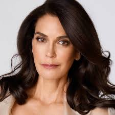 Elle s'est confiée à ses admirateurs, le jour de son 55e anniversaire. Teri Hatcher Tapped As Face Of New Nordic Hair Product Be On Topp