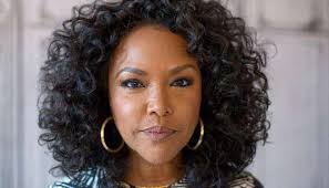 Amanda Seales And Texture Guru Anthony Dickey Discuss The Affect Corporate  America Has On Natural Hair