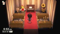 He is one of the few villagers to wear headgear and shoes. Knox Animal Crossing Wiki Fandom