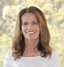 Claire's Hair: A Tale of Hair, Heart, and Humor: Bleckwehl, Mary,  Weingartner, Sara: 9798986267029: Amazon.com: Books