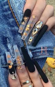 Nails;gel nails;prom nails;kylie jenner nails;rose gold nails; 22 Trendy Fall Nail Design Ideas Black Mani Fall Leaves
