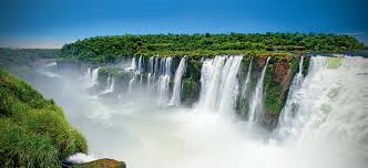 Cataratas del iguazú) é um conjunto de cerca de 275 quedas de água no rio iguaçu (na bacia hidrográfica do rio paraná), localizada entre o parque nacional do iguaçu, paraná, no brasil, e o parque nacional iguazú em misiones, na argentina, na fronteira entre os dois países. Historico Las Cataratas Del Iguazu Brillaran En La Television De Estados Unidos Misionesonline