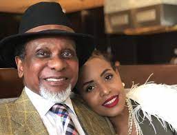Live mapokezi ya mwili wa dr reginald mengi kutoka kilimanjaro machame. Reginald Mengi Didn T Leave A Single Cent For His Young Wife Lynn