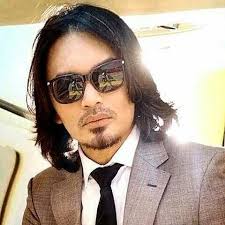 Selamat Pagi Hari Ini Jam 8 30am Anuar Zain Akan Bersiaran Di Malaysia Hari Ini Mhi Tv3 Tv3malaysia Andainyata Square Sunglasses Men Style Square Sunglass