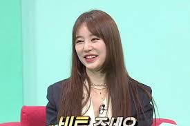 Her first assignment as a graduate student became the short film the knitting, which she directed, and the short film was invited to compete at the 2012 busan. Watch Yoon Eun Hye Dishes On A New Crush Covers Blackpink S Choreo On The Manager Soompi