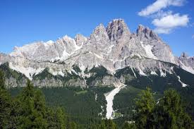 Cortina hotels directory, a selected guide to hotels in cortina, apartments, chalet, bed and breakfast, inns in cortina, with online reservation directly to official websites. Cristallo Mountain Wikipedia