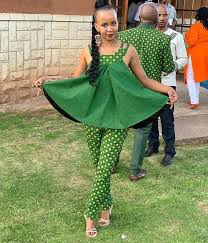 Reny S Wedding Traditional Outfits For African Women Reny Styles African Traditional Wear Traditional Outfits South African Traditional Dresses