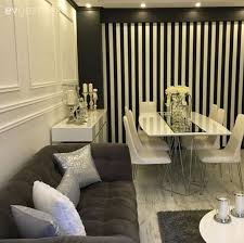 Yatak odası evli çiftler için en özel olan odadır. Carpici Dokunuslarla Goz Alici Ve Sik Simay Hanimin Modern Stil Salonu Ev Gezmesi Oturma Odasi Dekorasyonu Ev Dekoru Oturma Odasi Tasarimlari