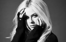 The couple began dating when lavigne was 19 years old. Artist Of The Month Avril Lavigne February 2021 See Tickets Blog