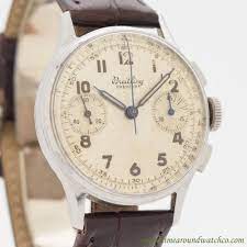 Dit zijn polshorloges uit oude voorraad die nooit gedragen of verkocht zijn en dus in nieuwstaat verkeren. 1945 Vintage Breitling Premier 2 Register Chronograph Watch Horloges