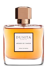 Melodie De L Amour Extrait De Parfum By Dusita Luckyscent Perfume Perfume Reviews Fragrances Perfume
