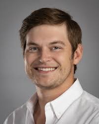 Morris Weaver's Instagram, Twitter & Facebook