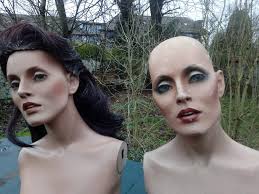 Uncomfortable Mannequins