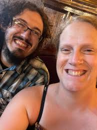 Just when I think I have my fall favorites picked out I light Hot Toddy and  holy moly does this little guy pack a punch! My house smells amazing!! 😍🧡 