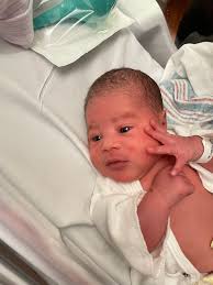 Baby born at 36 weeks weighing 5lbs 10oz