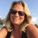 Dianna Browning's Instagram, Twitter & Facebook