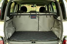 A facelift in 2020 refreshed the bumpers and lights, and there's plenty of new technology despite a fundamentally unchanged interior. Seat Ateca 2016 Onwards Boot Liner Hatchbag