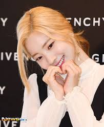 With so many names of shampoo brands available, it's confusing to know which will work best for your hair type. Twice Dahyun S Hair Dye Seems To Be A Failure Kkuljaem ì¢‹ì•„