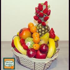 Ideas Para Regalar Cestas De Frutas Fruit Food Plum